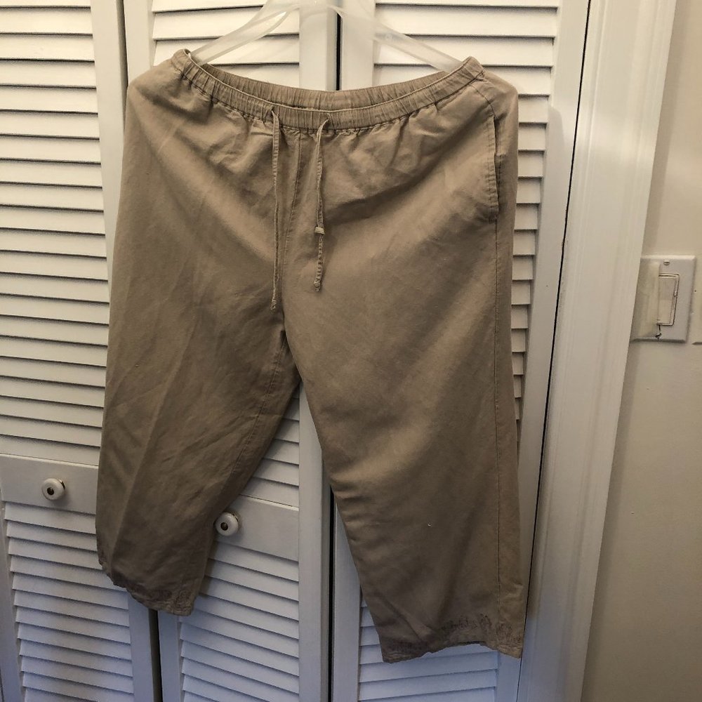 Sherry Taylor collection women embroidered beige capri, light airy material, XL